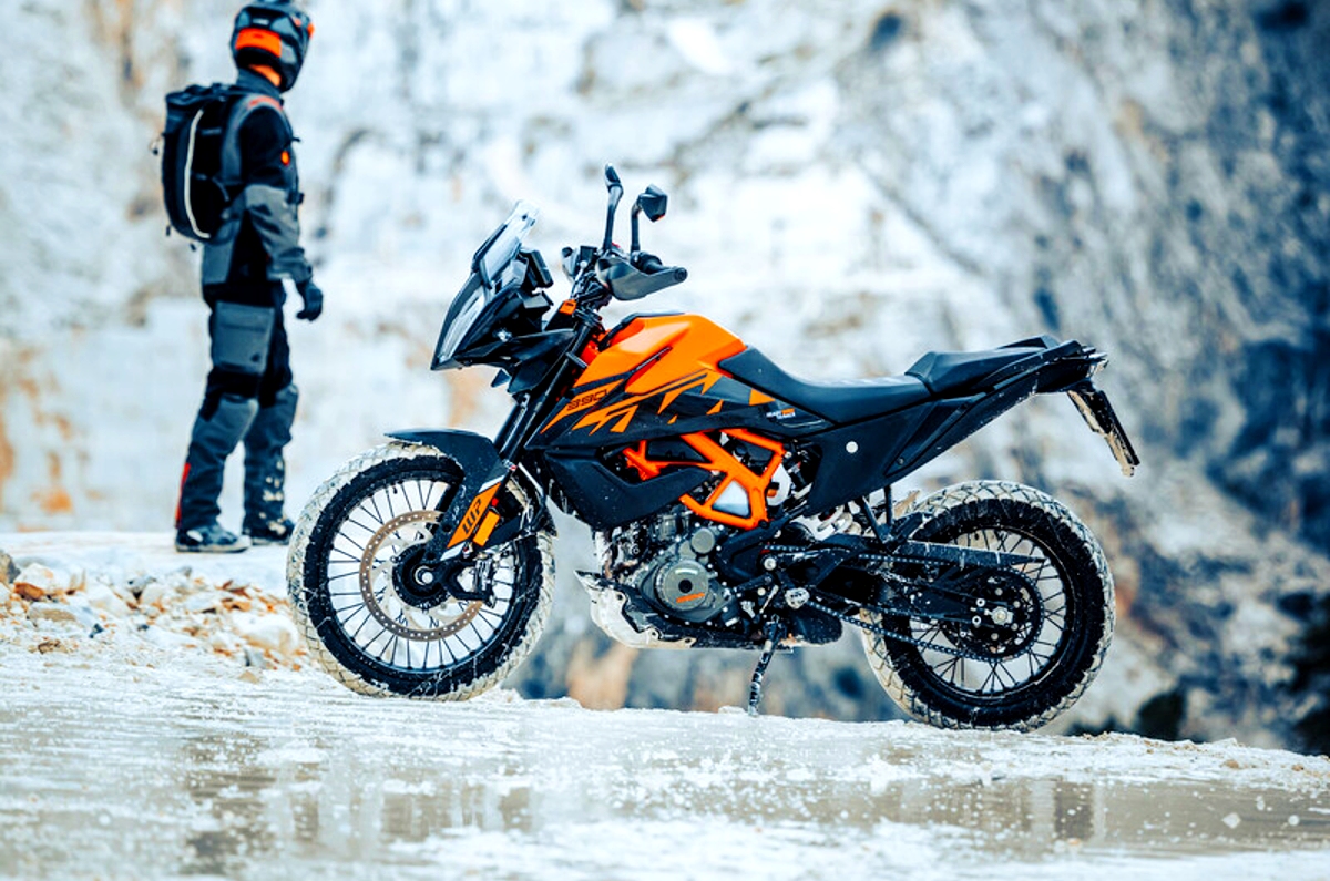 2023 KTM 390 Adventure price, spoked wheels, new colour, India launch soon.